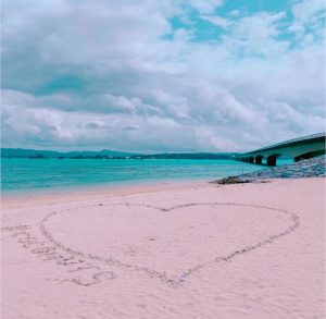 穏やかな海だなぁ〰️